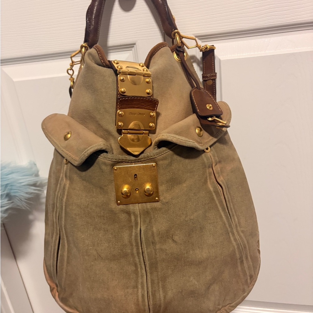 SOLD MIUMIU